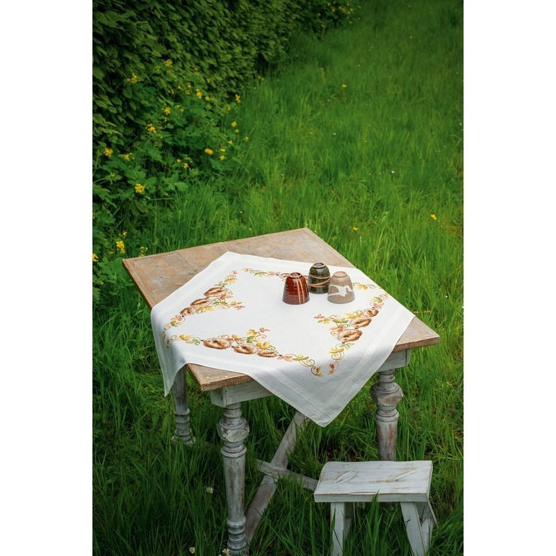 Tablecloth kit Hedgehogs and autumn leaves Tablecloth kit Hedgehogs and autumn leaves