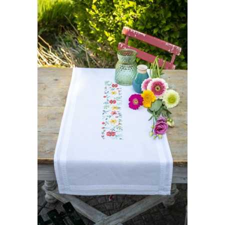 Table runner kit Fresh flowers