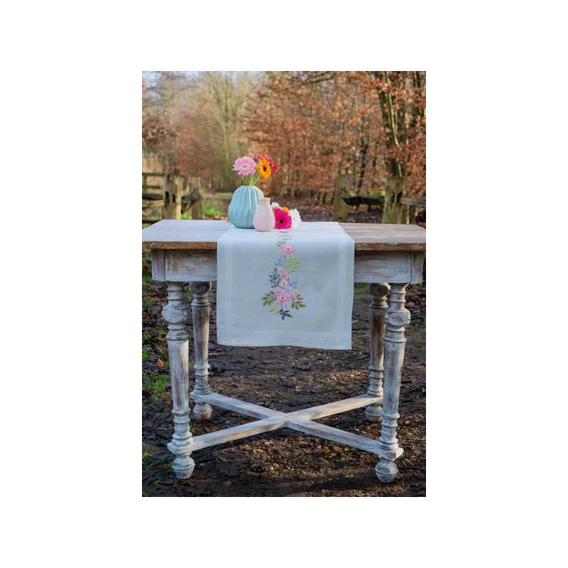 Kit chemin de table Fleurs et feuilles Kit chemin de table Fleurs et feuilles