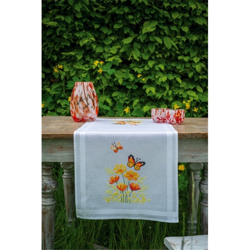 Kit chemin de table Fleurs orange et papillons Kit chemin de table Fleurs orange et papillons