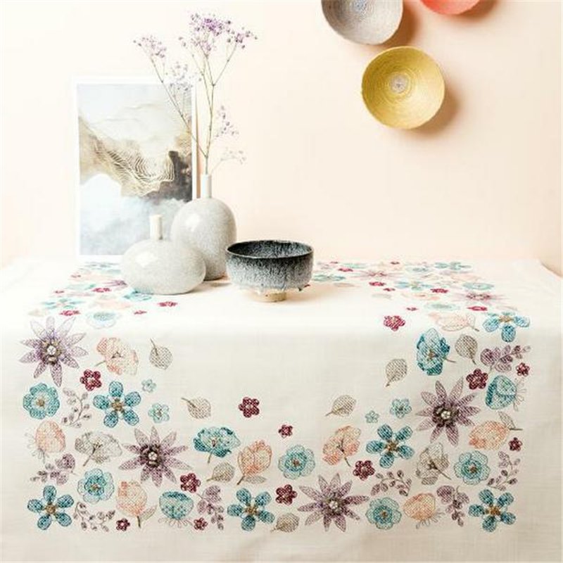 Kit nappe fleurs éparpillées Kit nappe fleurs éparpillées