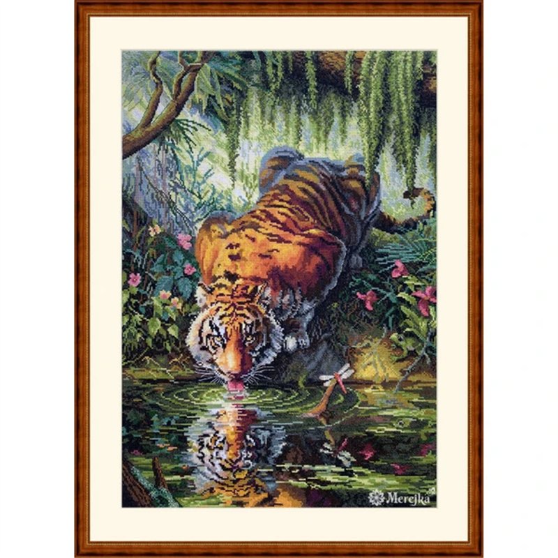 Embroidery kit Aurora’s Garden Embroidery kit Aurora’s Garden
