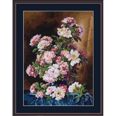 Embroidery kit Lush Peonies