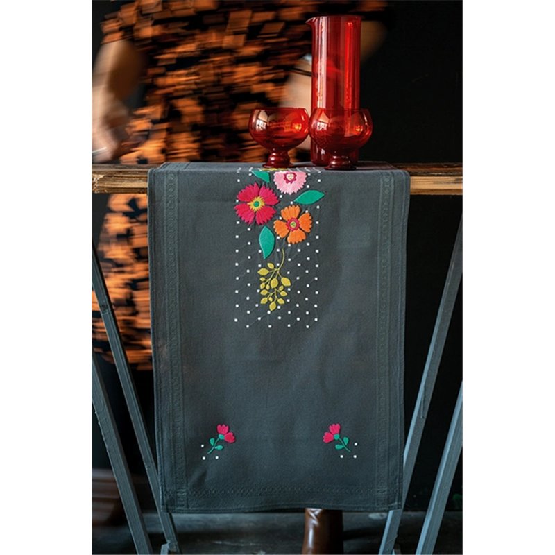 Table runner kit Colourful flowers