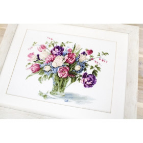 Luca-S Embroidery kit Tulips