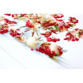 Luca-S Embroidery kit Guelder Rose