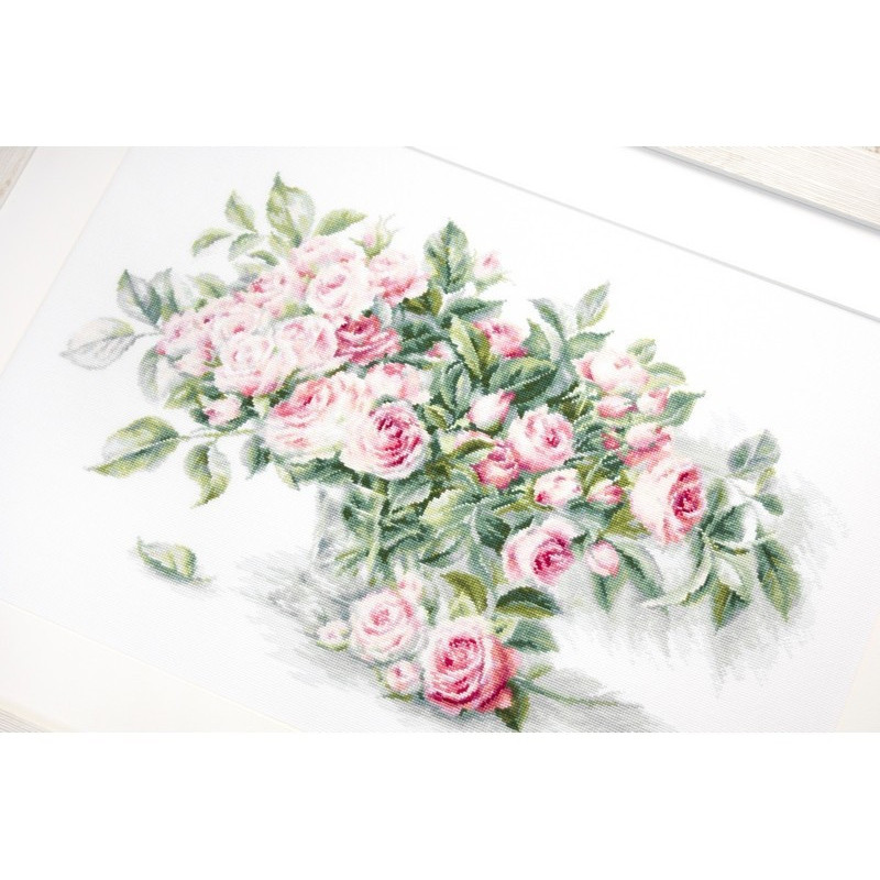 Embroidery kit Bouquet of Pink Roses Embroidery kit Bouquet of Pink Roses